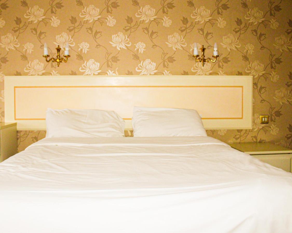 Consort Hotel Rotherham Zewnętrze zdjęcie